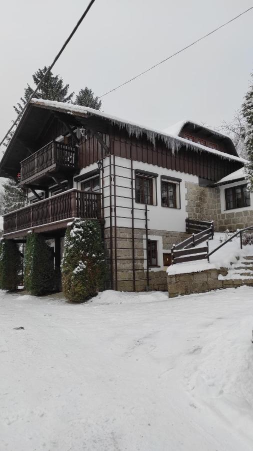 Penzion U Dvou Skal يوسف دول المظهر الخارجي الصورة